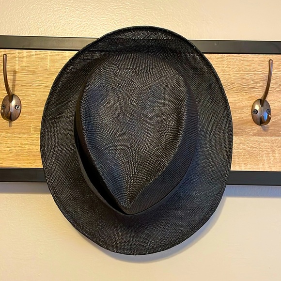 Makins Black Straw Hat